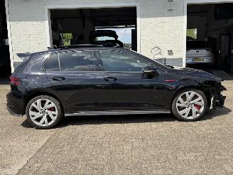 krockskadad bil auto Volkswagen Golf GTI CLUBSPORT 300PK PANO ( SCHROEFSCHADE ) 2023/9