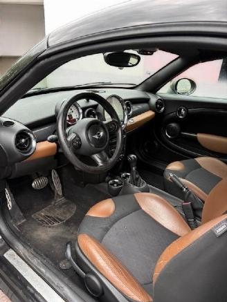 Mini  MINI 2 R58COUPE 1.6i - 16V TURBO COOPER S picture 2