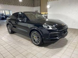 uszkodzony samochody osobowe Porsche Cayenne E-Hybrid Coupe CHRONO/HUD/PANO/360/AHK 2023/3