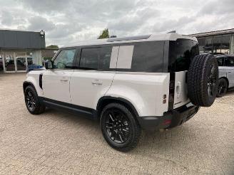 Unfallwagen Land Rover Defender S 110 D200 AWD PANO/HUD/360/NAVI 2026/3