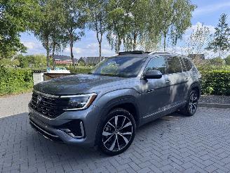 uszkodzony samochody osobowe Volkswagen e- Atlas 2.0 TSI 4-Motion Panoramadak Trekhaak HUD Leer 7 zits !! 2024/10
