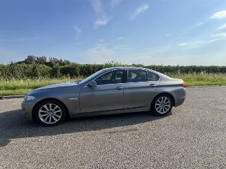 BMW 5-serie 523i Executive Schuifdak picture 2