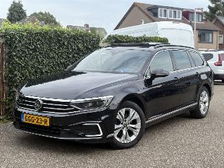 Vaurioauto  passenger cars Volkswagen Passat 1.4 TSI PHEV GTE SPORT HYBRIDE PANORAMA 2020/6