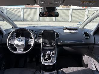 Renault Grand-scenic 7 SEATS 1.6 DCI BOSE EDITION picture 8