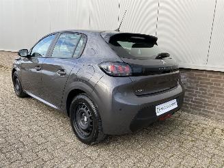 Peugeot 208 1.2 PureTech Active Airco, PDC, Apple Carplay & Android Auto picture 3