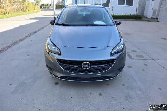 Coche accidentado Opel Corsa 1.2 BENZ 2018/12