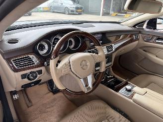 Mercedes CLS 350 CDI 4 MATIC AMG FULL OPTIONS NAP picture 7