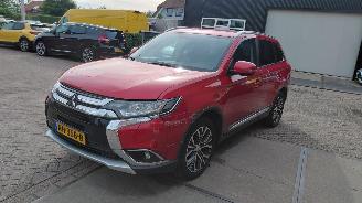 Coche accidentado Mitsubishi Outlander 2.0i  150pk automaat   clima navi 2017/1