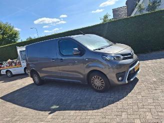 dañado vehículos comerciales Toyota Proace 2.0 d4d  177pk automaat  navi  clima 2018/12