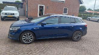 Schadeauto Renault Mégane 1.5 dci  81kw  pano  auomaat 2018/1