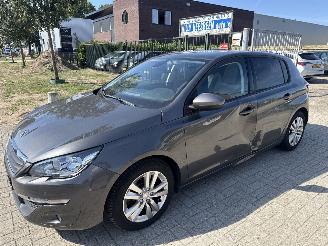 Peugeot 308 1.2 PURE TECH EXECUTIVE LICHTE SCHADE! BOUWJAAR 2016 3999 EURO 2016/9