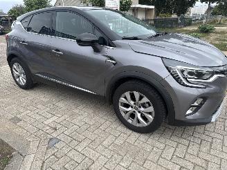 Voiture accidenté Renault Captur 1.0 100 INTENS 92687 KM RIJDBAAR BOUWJAAR 2020 8650 EURO VAST 2020/6