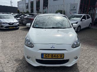 Vaurioauto  passenger cars Mitsubishi Space-star  2015/5