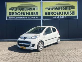 Autoverwertung Peugeot 107 107, Hatchback, 2005 / 2014 1.0 12V 2011/10