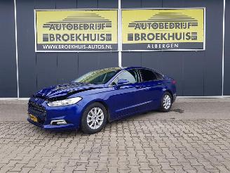 Damaged car Ford Mondeo 1.5 TDCi Titanium 2016/8