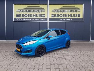 damaged passenger cars Ford Fiesta 1.0 EcoBoost Titanium 2015/5