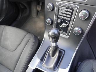 Volvo V-60 1.6 16v T3 picture 9