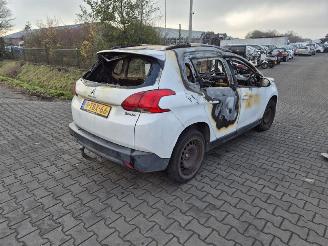 Sloopauto Peugeot 2008 1.2 12v 2014/1