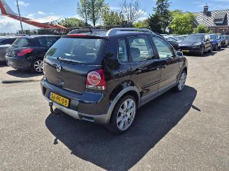 Damaged car Volkswagen Polo Fun 1.4 16v 2004/5