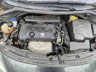 Peugeot 207 1.6 Vti picture 9