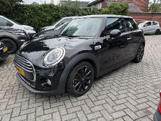 krockskadad bil auto Mini Cooper Automaat 1.5 Chilli/Mary-Lebone Vaste Prijs alleen zakelijke verkoop. 2016/9