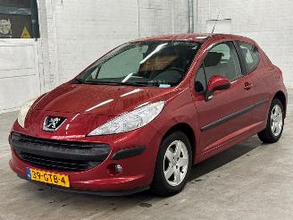 Schadeauto Peugeot 207 1.4 Hatchback  Benzine 1.360cc 54kW (73pk) FWD 2008/8