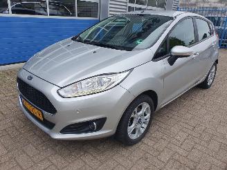 Voiture accidenté Ford Fiesta 1.0 Style Ultimate 2016/9