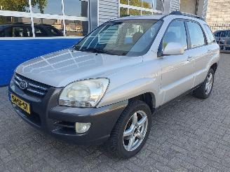 Unfallwagen Kia Sportage 2.0 CVVT Executive 2006/1