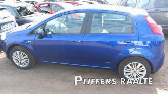 Vrakbiler auto Fiat Grande Punto Grande Punto (199), Hatchback, 2005 1.4 2007/1