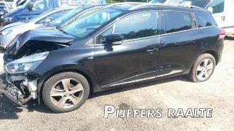 demontáž osobní automobily Renault Clio Clio IV Estate/Grandtour (7R), Combi 5-drs, 2012 / 2021 0.9 Energy TCE 90 12V 2017/6