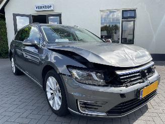 Schadeauto Volkswagen Passat Variant 1.4 TSI GTE N.A.P NL AUTO PRACHTIG!!! 2016/7