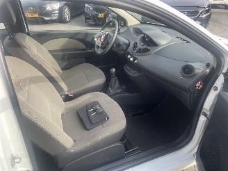 Renault Twingo 1.2-16V Authentique N.A.P PRACHTIG!!! picture 6