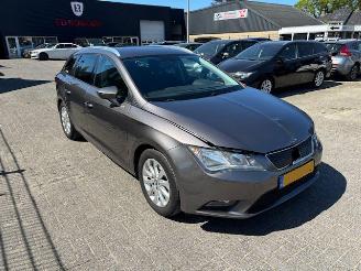 Unfallwagen Seat Leon 1.0 TSI Style Connect 2015/10