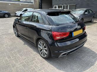 Schadeauto Audi A1 1.2 TFSI Admired NAP 2013/4