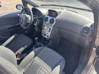 Opel Corsa 1.4 16v Design Edition picture 10