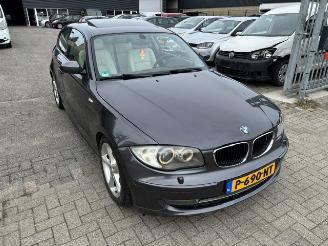 krockskadad bil auto BMW 1-serie 120i  Sport clima 170pk 2008/4