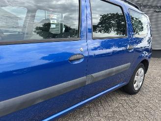Dacia Logan MCV 1.6 Ambiance 7pers picture 23