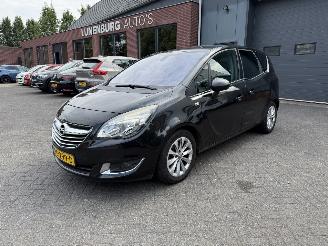 krockskadad bil auto Opel Meriva 1.4 Turbo Business+ (MPV 5-dr.) 2015/5