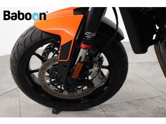 KTM  890 Duke ABS picture 21