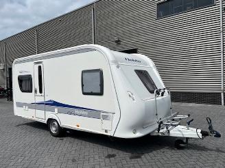 Vaurioauto  caravans Hobby  460 UFE Excellent Incl. mover + voortent 2009/5