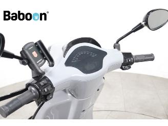Vespa  Sprint 25KM picture 10