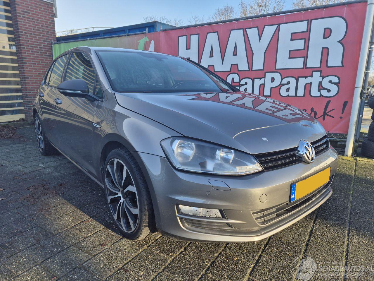 Volkswagen Golf 1.0 tsi trendline