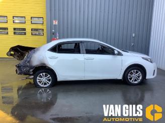 Damaged car Toyota Corolla Corolla (E15), Sedan, 2007 1.6 Dual VVT-i 16V 2016/4