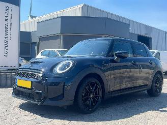 Damaged car Mini Cooper S 2.0 John Cooper Works 2021/3