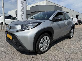 Vaurioauto  passenger cars Toyota Aygo X 1.0 VVT-i MT Play 2022/10