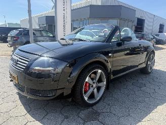 Schadeauto Audi TT Roadster Quattro 225 PK 1.8 5V Turbo 2001/1