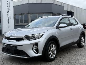 Schadeauto Kia Stonic 1.0 T-GDi MHEV DynamicLine 2022/4