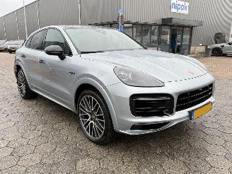 Porsche Cayenne Coupé 3.0 E-Hybrid picture 3