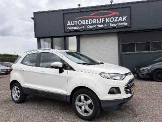 Damaged car Ford EcoSport 1.0 EcoBoost Trend Airco 2017/2