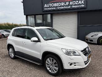 Vaurioauto  passenger cars Volkswagen Tiguan 2.0 TDI Sport&Style 4Motion AIRCO 4x4 170pk 2009/4